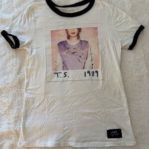Taylor Swift 1989 Tour Tee